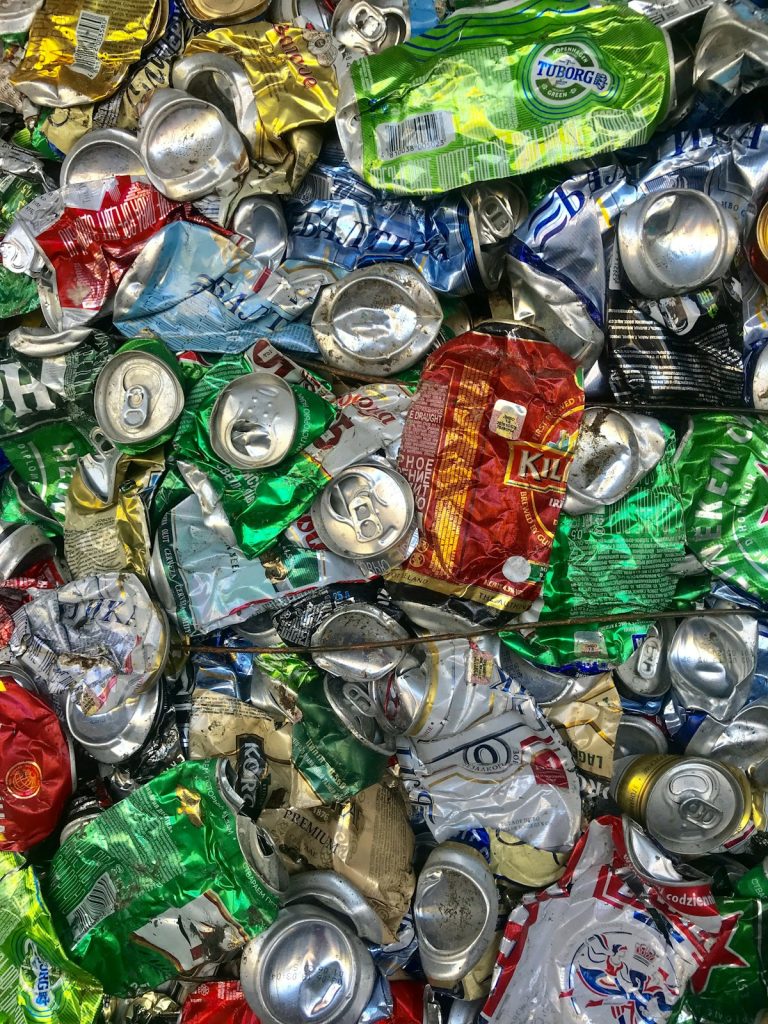 Aluminio recuperado con separadores magnéticos no férricos